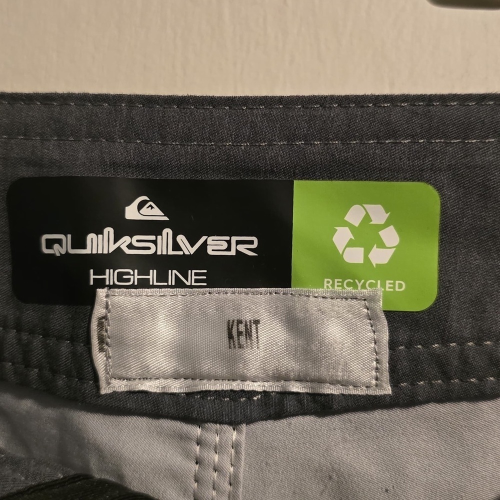 Quiksilver Men's Navy and Purple Board Shorts - Picture 11 of 16